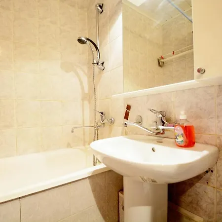 Aparton Centralniy Vokzal / Dynamo Apartment